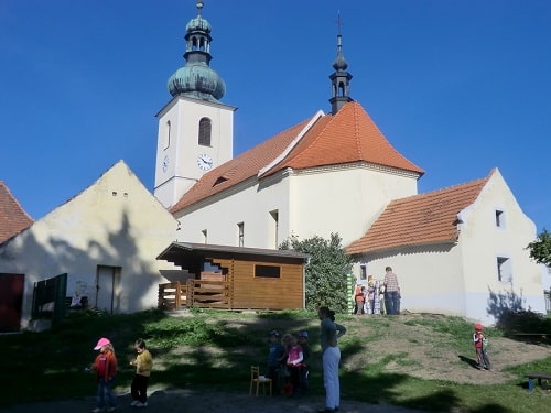 Kostelík v obci "Svatý Jan nad Malší" v okrese České Budějovice.