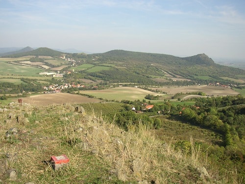 Obec Vlastislav v Ústeckém kraji.