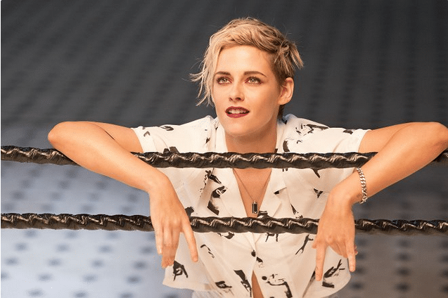 Kristen Stewart jako Sabina ve filmu Charlieho andílci.